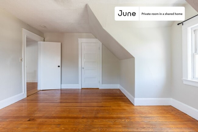 Photo - Room in Shared 9 bed/2 bath home Unit G