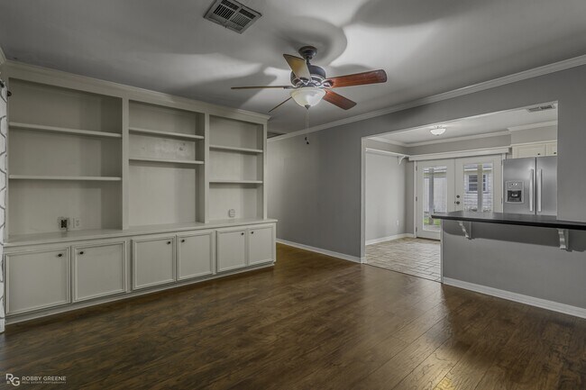 Photo - 1602 San Saba St
