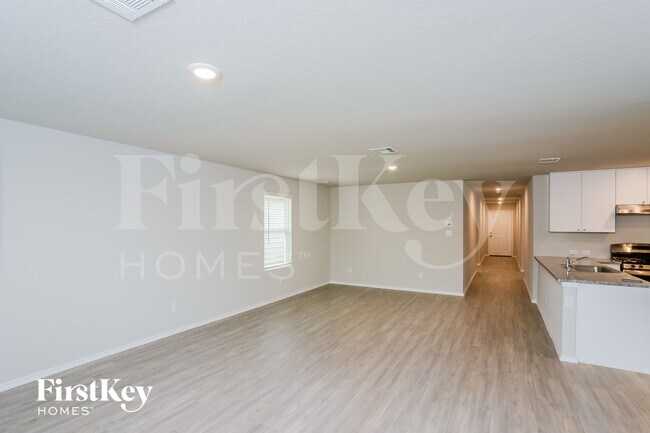 Photo - 1718 Morse Way