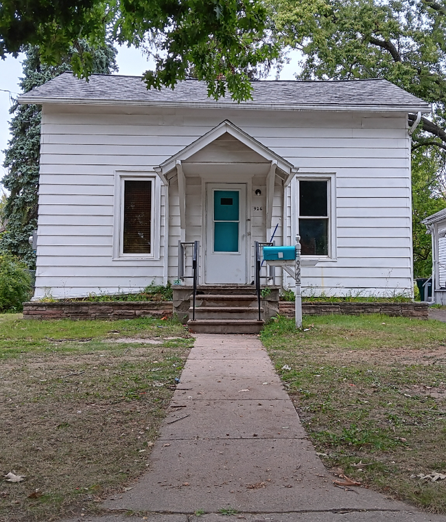 Photo - 926 W Shiawassee St House