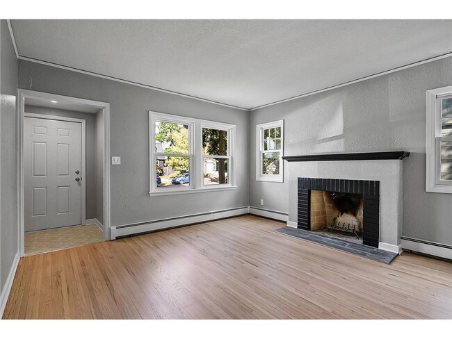 Photo - 2082 Berkeley Ave