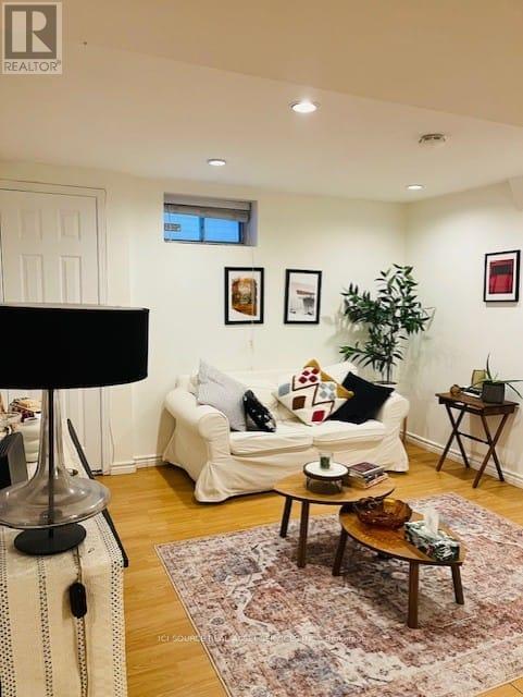 Photo - 5335 Flatford Rd