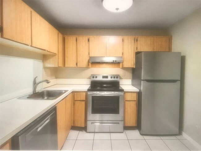 Photo - 3710 N Pine Island Rd Unit 315