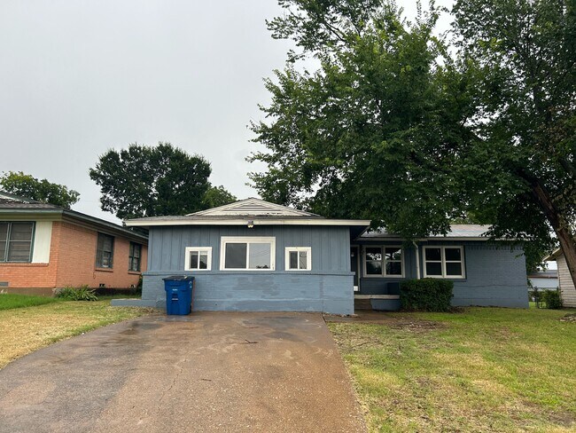 Photo - 4208 Huckleberry Cir