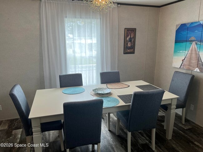 Photo - 194 Holiday Park Blvd NE