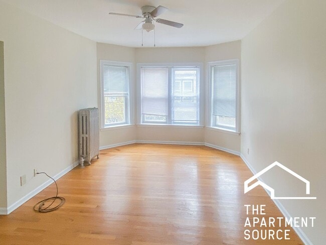 Photo - 3926 N Pine Grove Ave