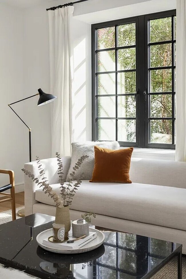 Photo - 245 E 78th St Unit PH-D