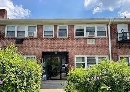 Building Photo - 1624 Valley St Unit 2B