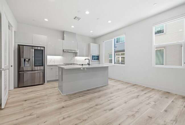 Photo - 262 Element Rd