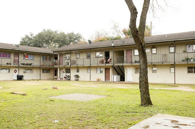 Photo - Oak Acres Apartments