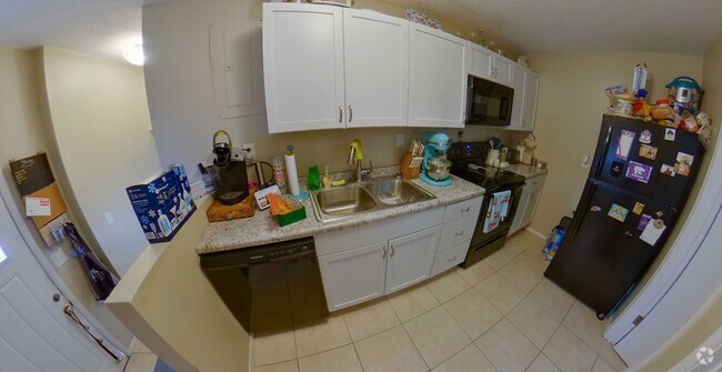 Building Photo - 531 Moro St Unit 2 Rental