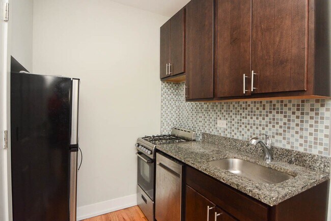 Building Photo - 2915 N Mildred Ave Unit A01C Rental