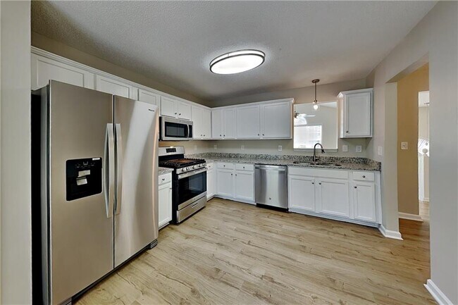 Photo - 42 Oak Springs Ln
