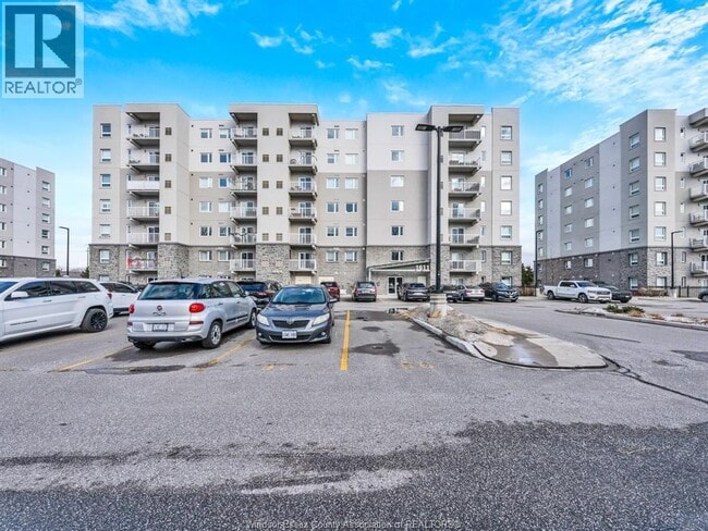 Photo - 1611 Banwell Rd Unité 615