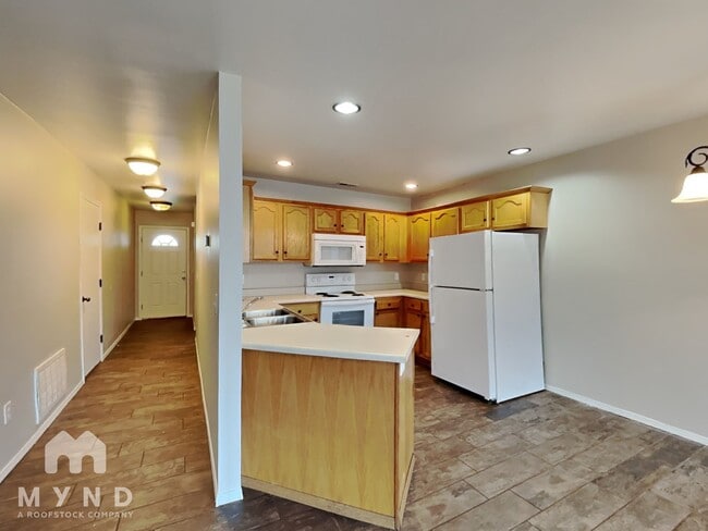 Photo - 2550 W Delmar