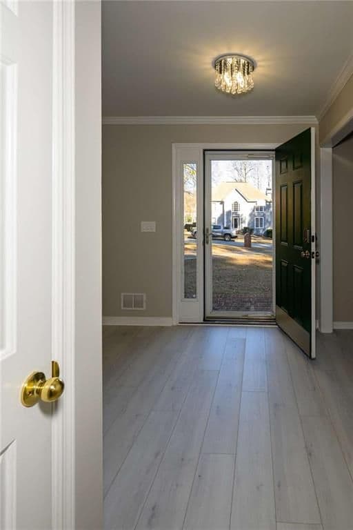 Photo - 151 N Lakeside Dr NW