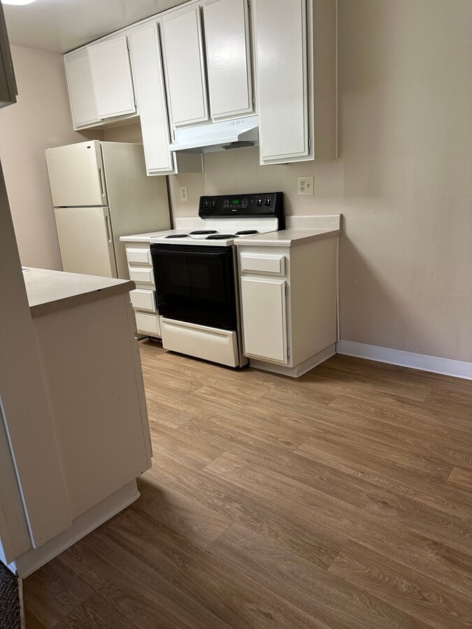 Photo - 563 Broadway Unit 6