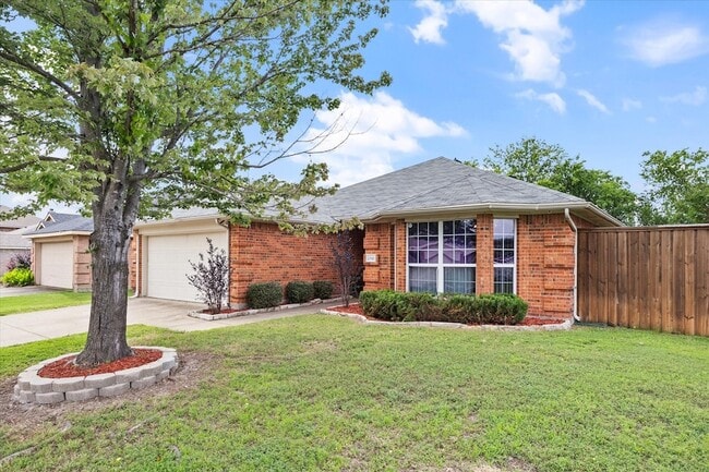 Photo - 2701 Redwood St
