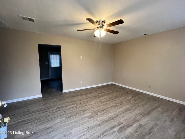 Photo - 6115 Red Spruce Dr