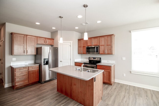 Photo - Beautiful 2 bed 2.5 Bath Townhome in West Greeley Available Early June!