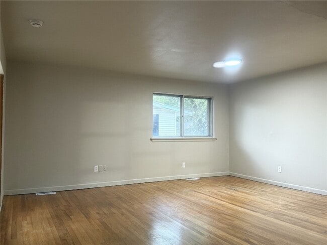 Photo - 810 Manresa Ln