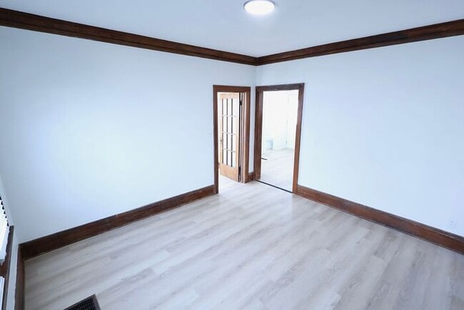 Photo - 295 Noble Ave