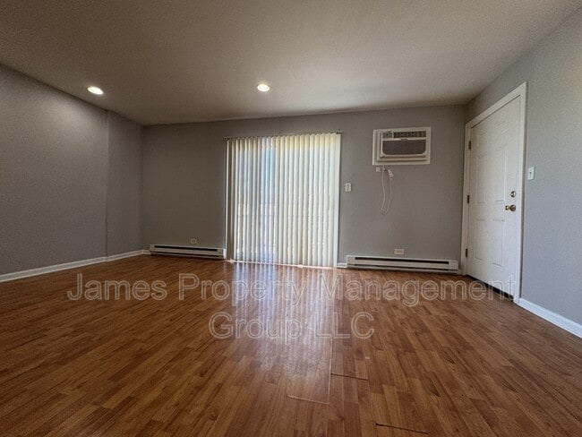 Photo - 2407 Randall Ln Unit 3B