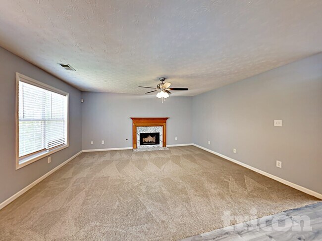 Photo - 268 Lakeview Pl