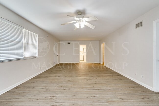 Photo - 517 University Blvd Unit 1