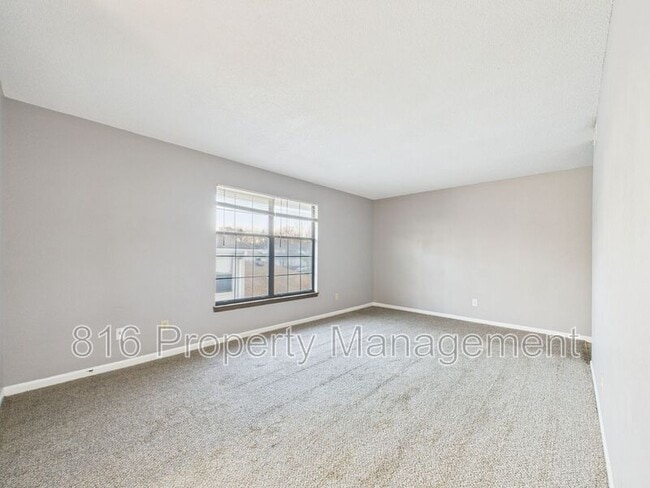 Photo - 1020 NE Lindsay Ave Unit C