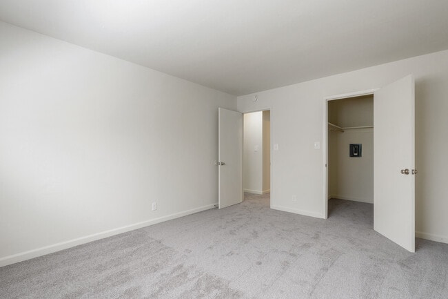 Photo - Walnut Creek Apartments