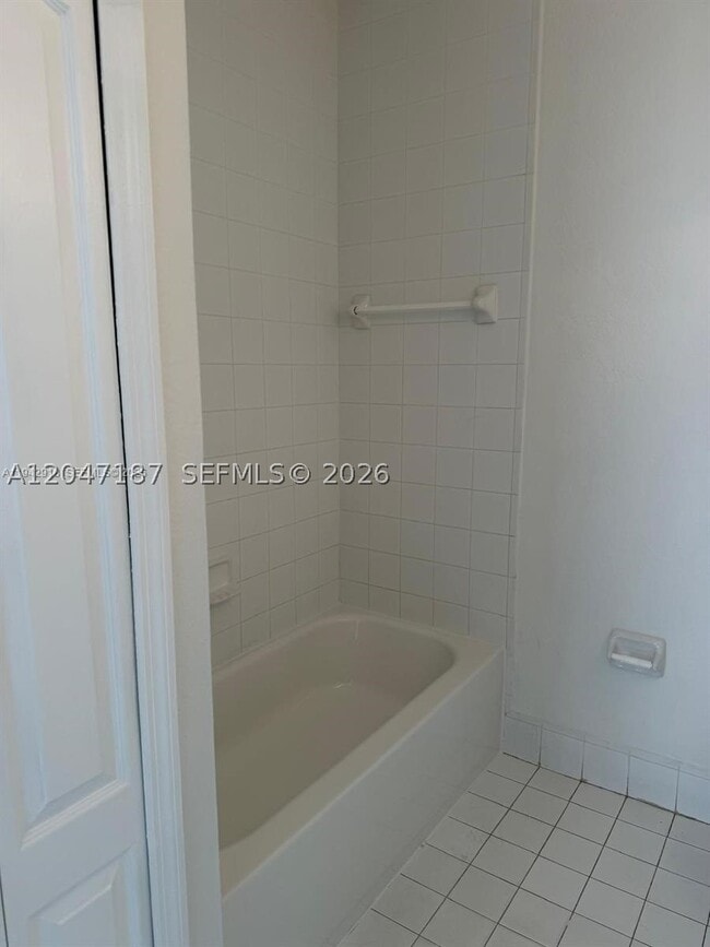 Photo - 1656 SE 29th Dr Unit 100