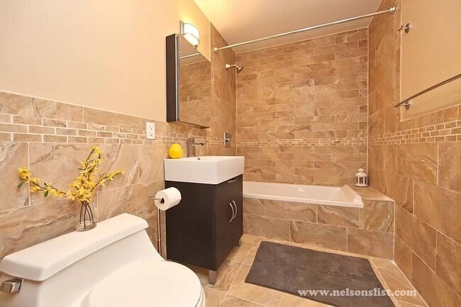 Photo - 185 York St Unit 4B