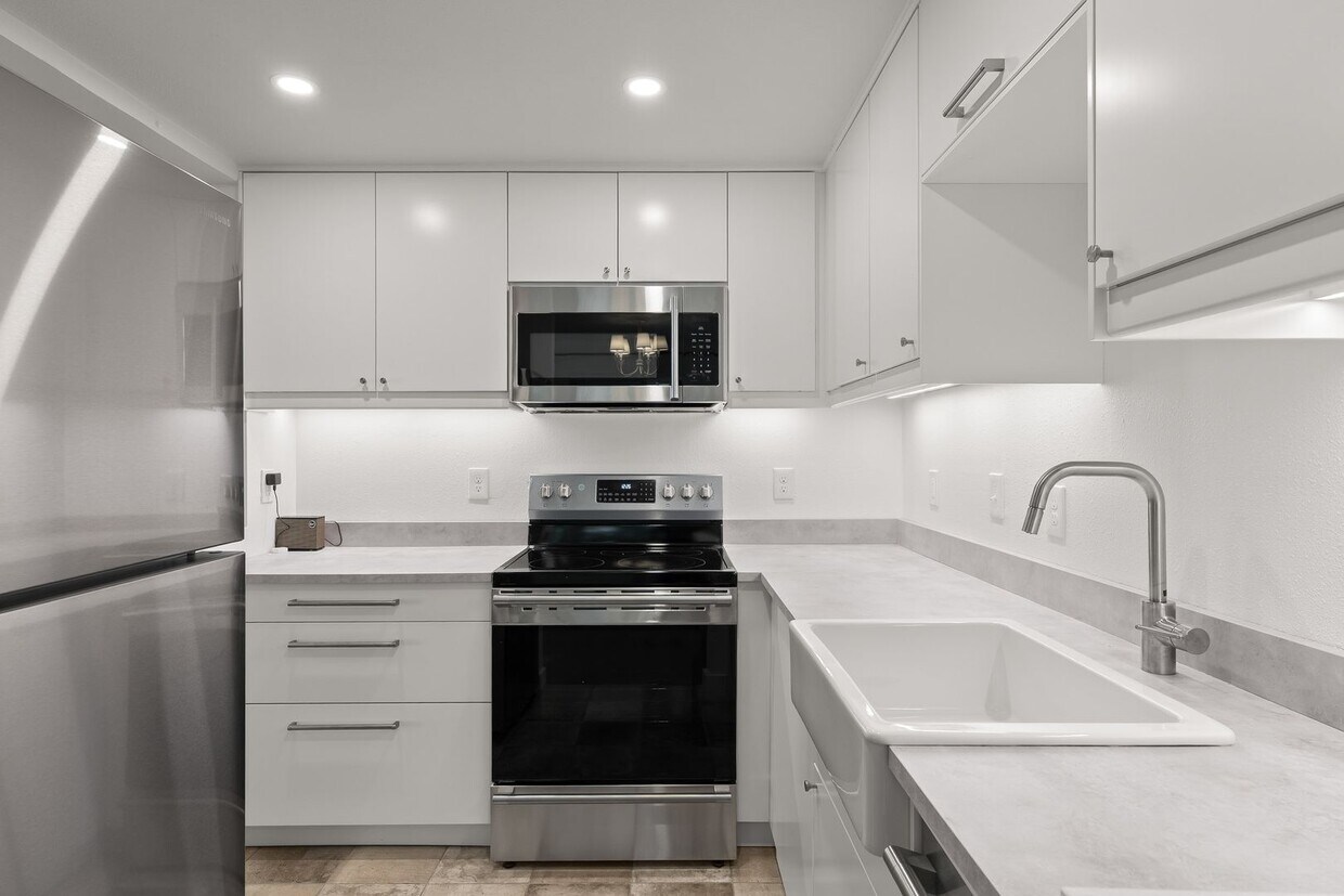 Desirable Updates Lake Oswego Condo 1Bed/1... - Desirable Updates Lake Oswego Condo 1Bed/1...
