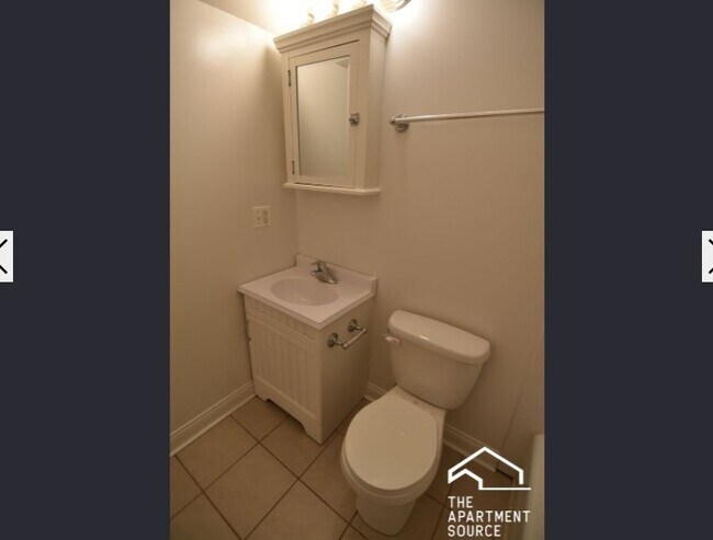 Photo - 3234 N Clark St Unit 2