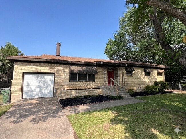 Building Photo - 26 Letha Ct