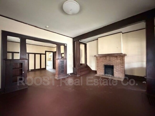 Photo - 457/459 E Madison Ave