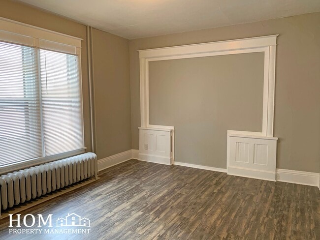 Photo - 5BR House Available August 1st
