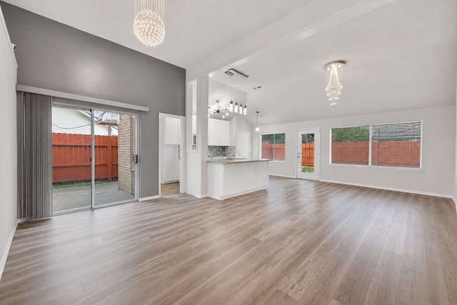Photo - 17402 Hamilwood Dr