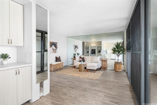 Photo - 1520 Ward Ave