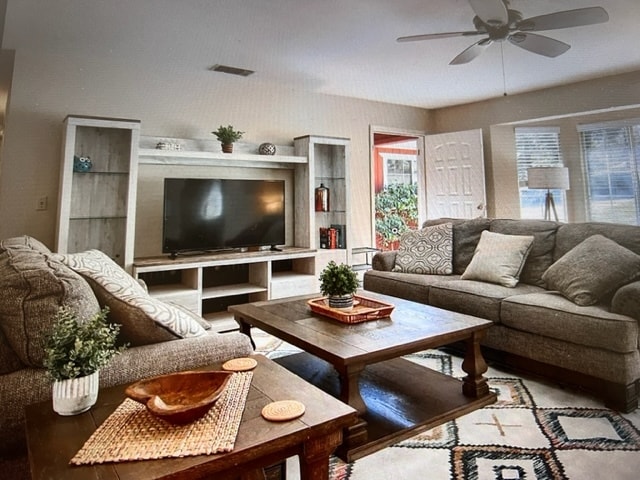 Photo - 2410 Coachman Rd