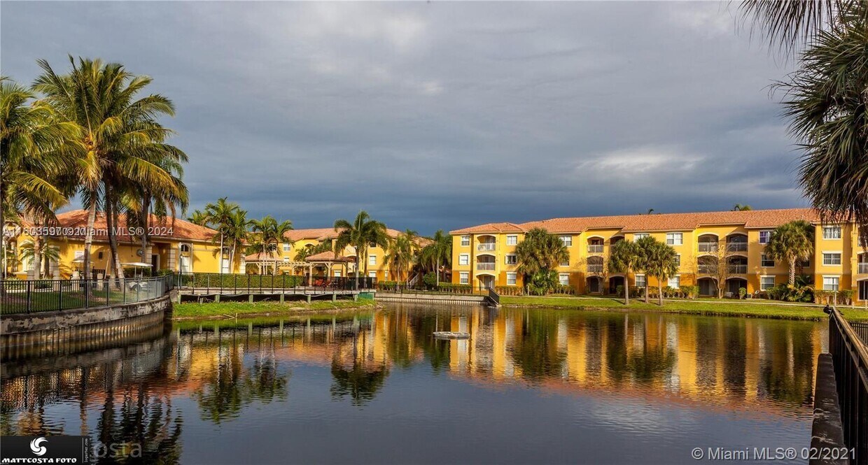Photo - 165 NW 96th Ter (Pembroke Pines, FL)