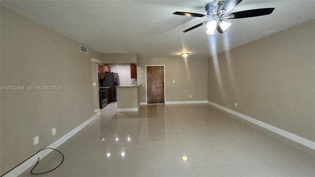 Photo - 10377 N Kendall Dr Unit K8