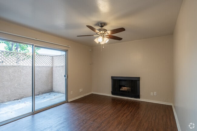 1BR, 1BA - 576SF