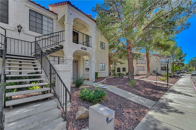 Photo - 4730 Nara Vista Way Unit 202