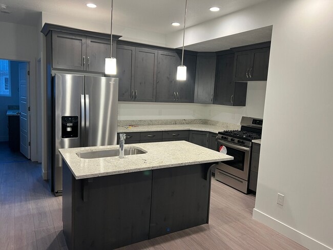 119 E Abbeville Ct