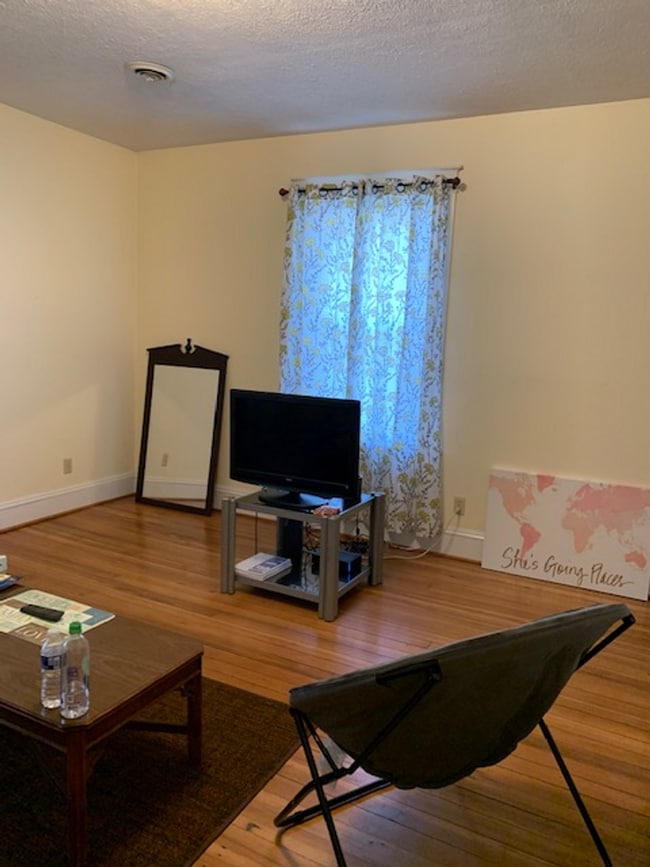 Photo - 215 N Lewis St Unit Main Level