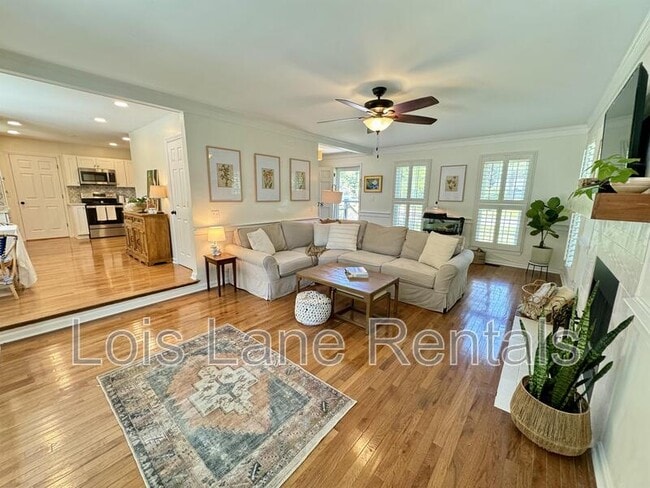 Photo - 978 Mooring Dr