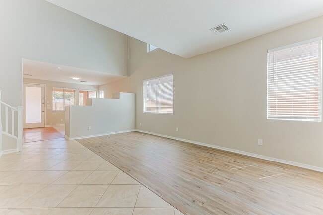 Photo - 3286 E Merlot St