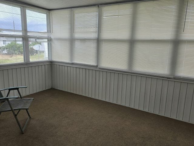 Photo - 305 49th Ave Dr W